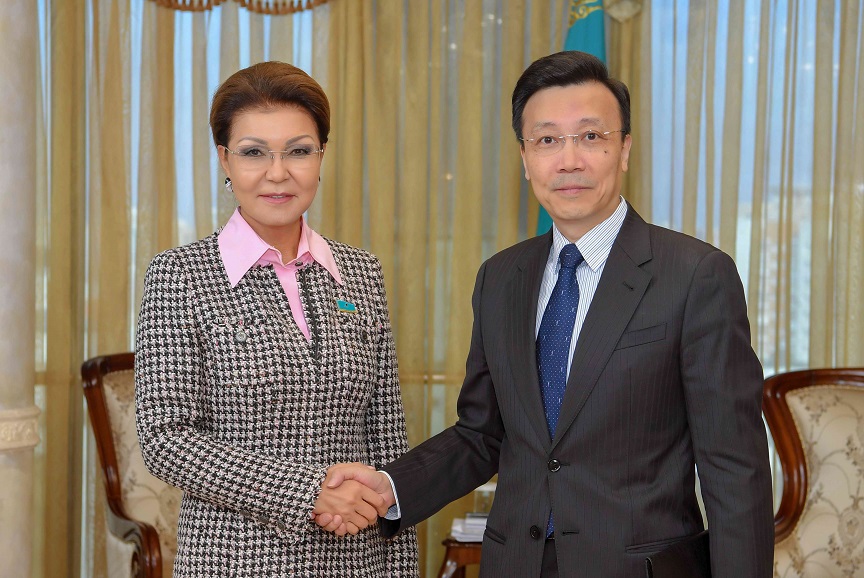 Дариға Назарбаева Қытай елшісімен кездесуде этникалық қазақтар мәселесін көтерді