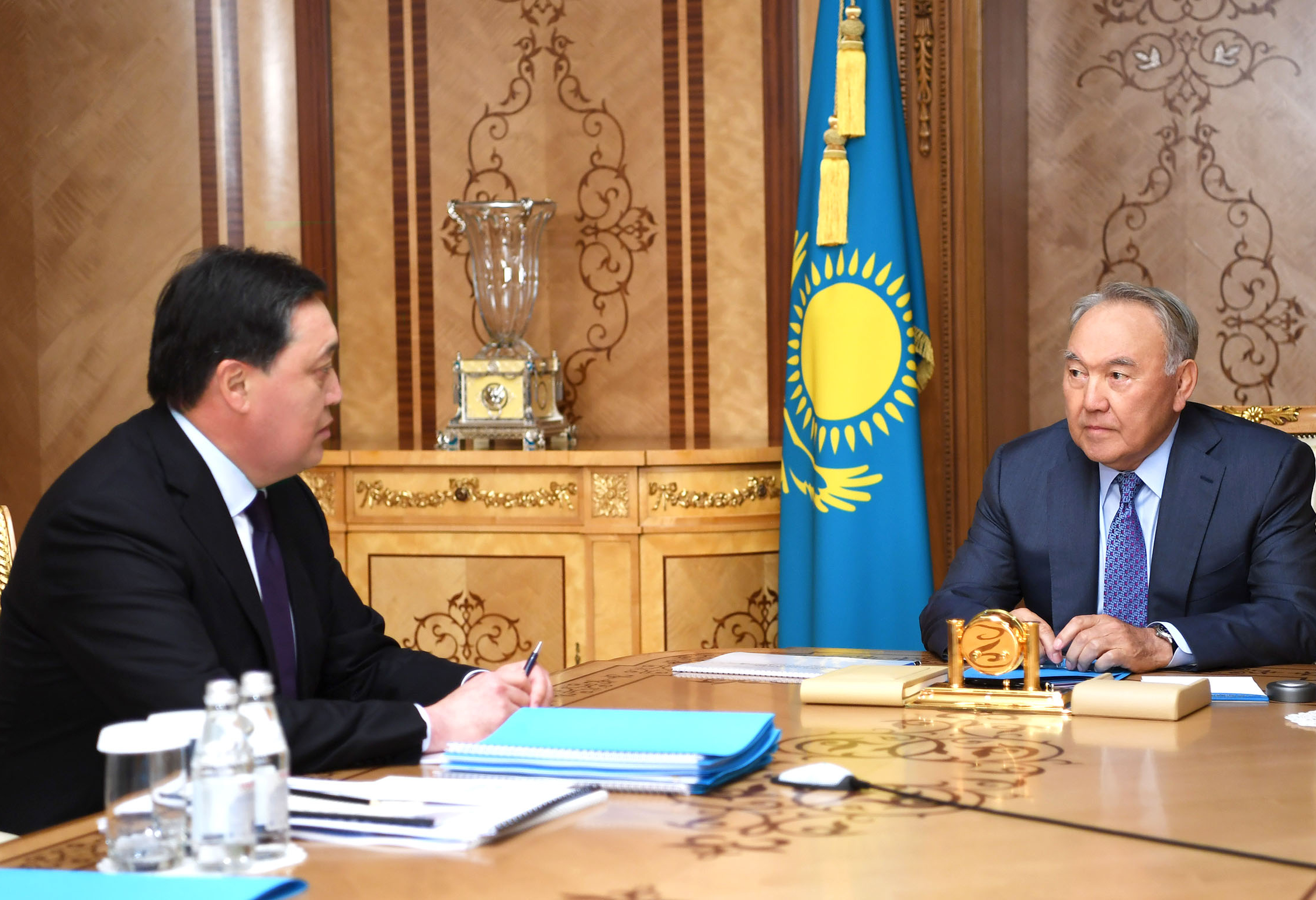 Елбасы Нұрсұлтан Назарбаев Премьер-Министр Асқар Маминді қабылдады
