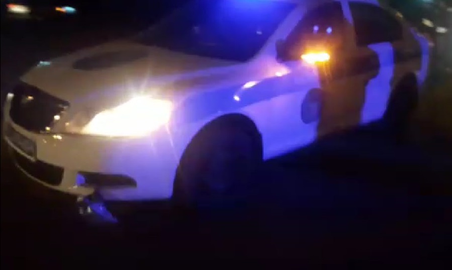 Полицейлер патрульдік көлікпен жасөспірім қызды қағып кетті (видео)