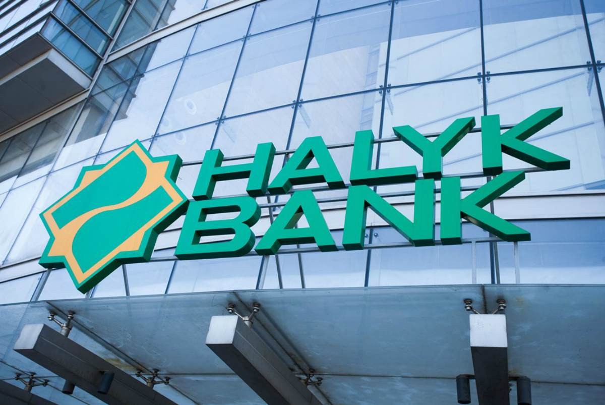 Halyk Bank-тің клиенттерге кеңес беретін қызметкерінен коронавирус анықталды
