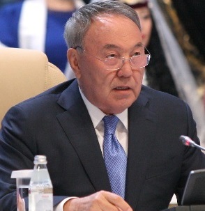 Нұрсұлтан Назарбаев: Біздің xалық қасық қаны қалғанша Жерді қорғайды деп білемін".