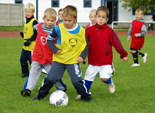 Сколько в Казахстане стоит отдать ребенка в футбольную секцию