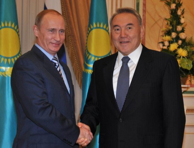 Назарбаев Путинмен Қырым референдумы туралы сөйлесті 