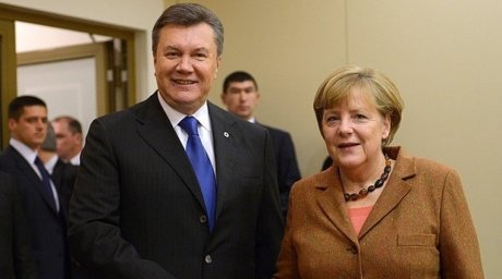 Янукович пен Меркель Украинаға қатысты маңызды мәлімдеме жасайды